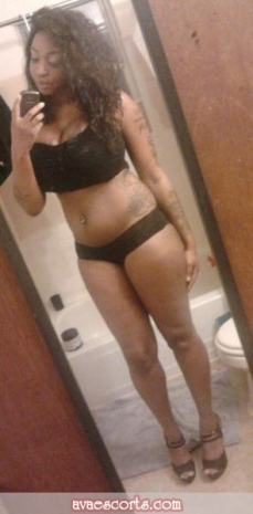 Escort Kourtney love 