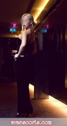 Escort Elise Darling