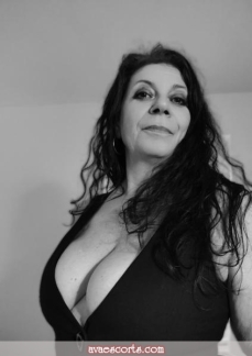 Escort Lilas