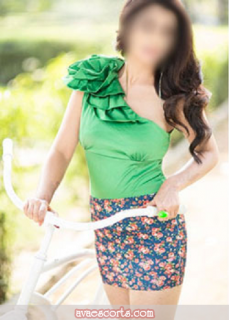 Escort Yomika Tandon