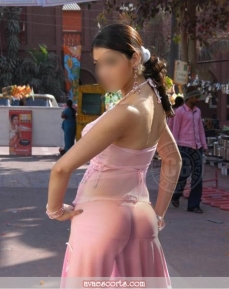 Escort Aarohi